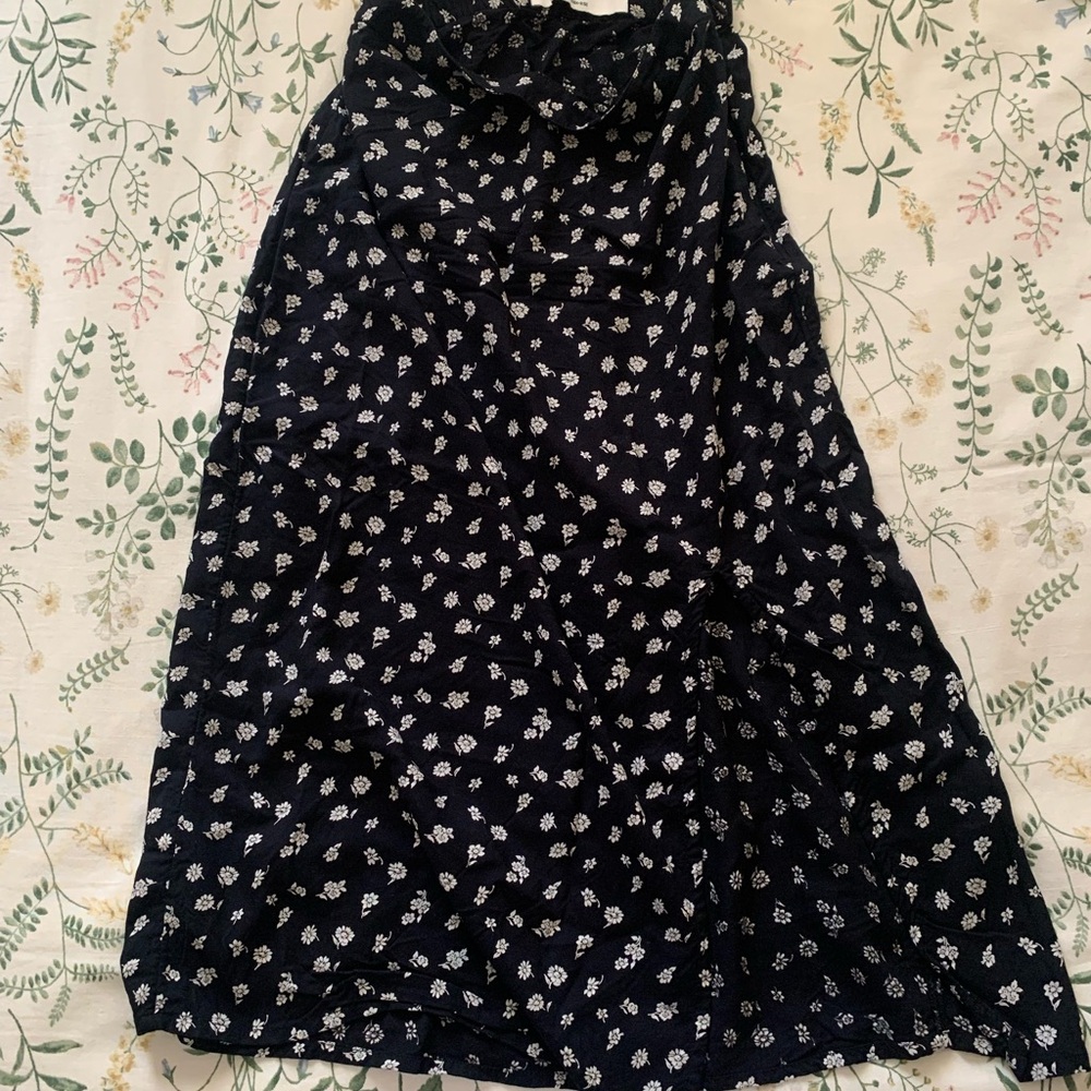 Hollister Black midi floral skirt with slit on side